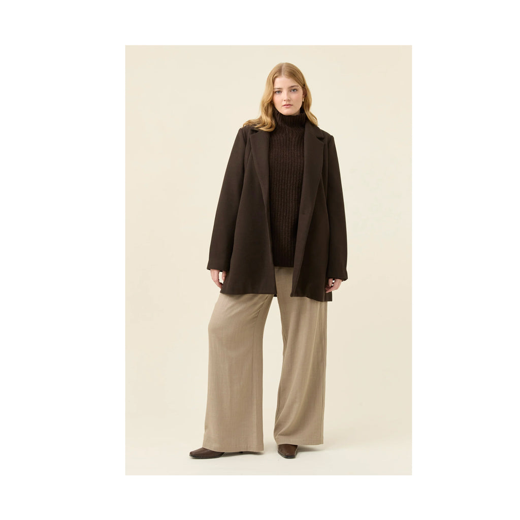 Isle of Mine -  Kali Coat